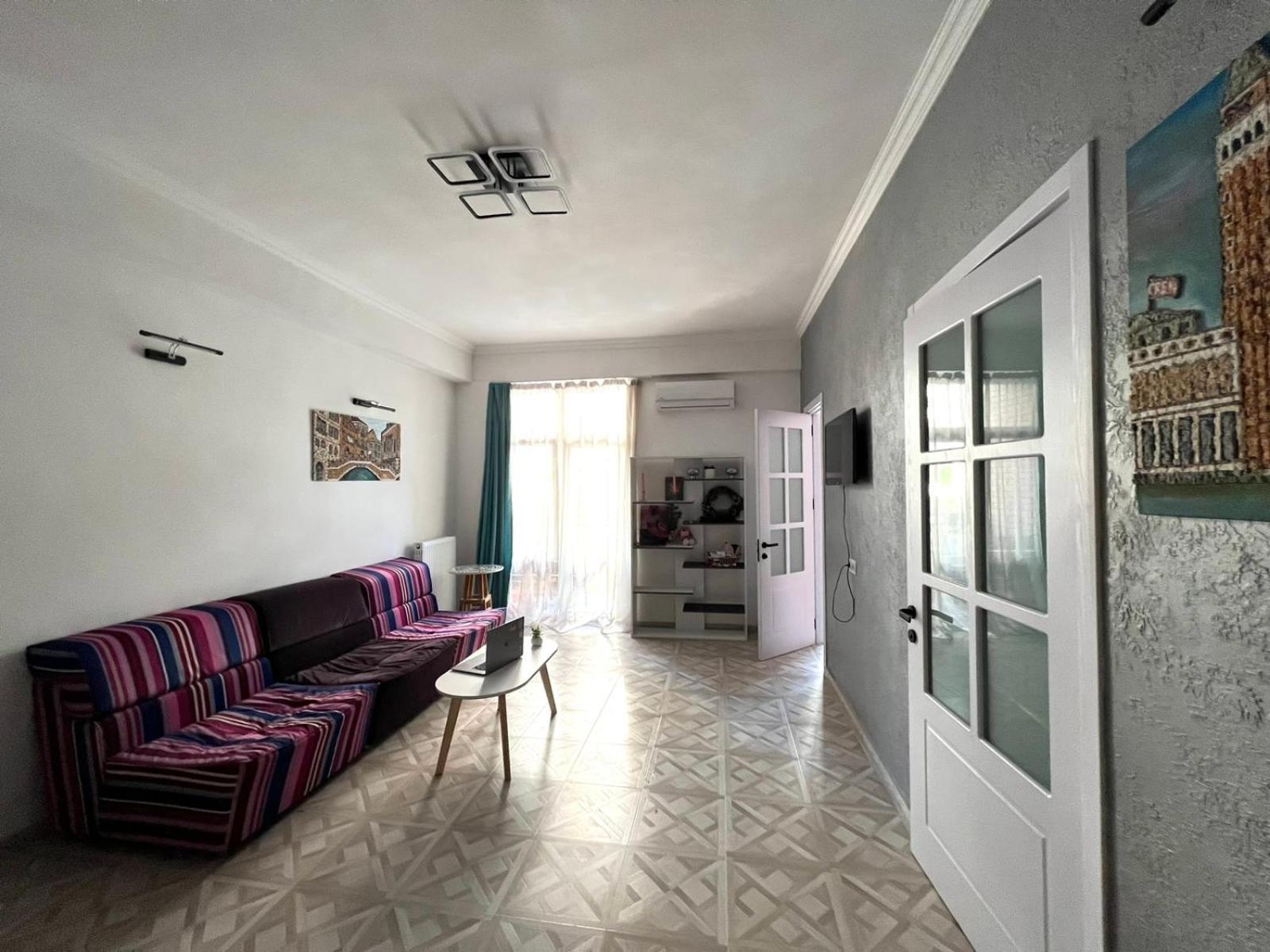 Sunny Mood Apartment